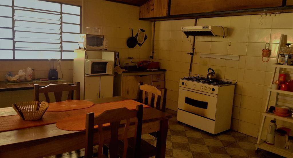 Residencial Uno Hostel Puerto Iguazú Buitenkant foto